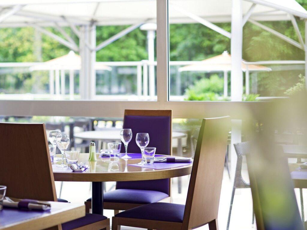 hotel-novotel-orleans-sud-la-source-1lieu1salle-hotel-restaurant.jpg