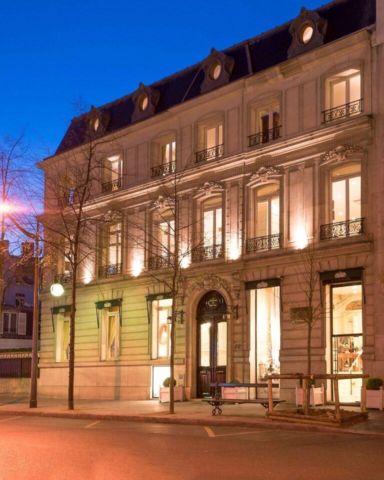 hotel-particulier-de-ladoucette-1lieu1salle-hotel-facade-exterieur.jpg