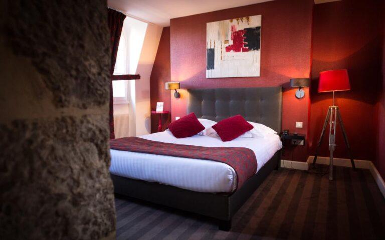 hotel-philippe-le-bon-1lieu1salle-chambre.jpg