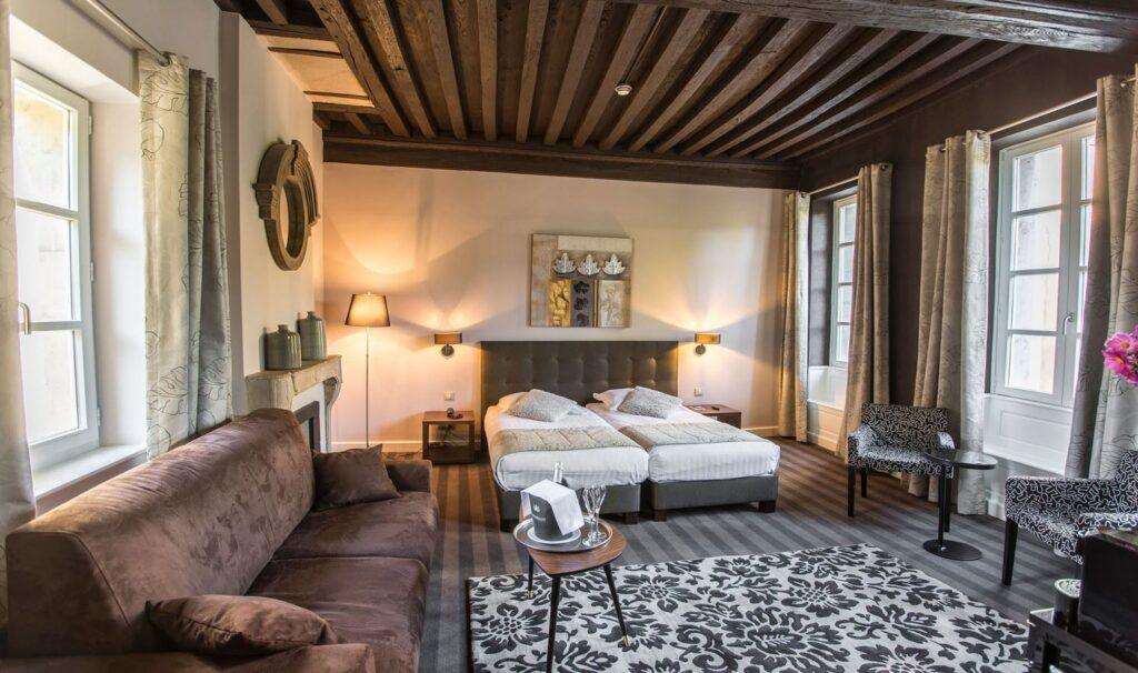hotel-philippe-le-bon-1lieu1salle-suite.jpeg