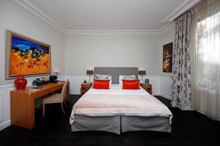 hotel-pigonnet-1lieu1salle-convention-chambre.jpg