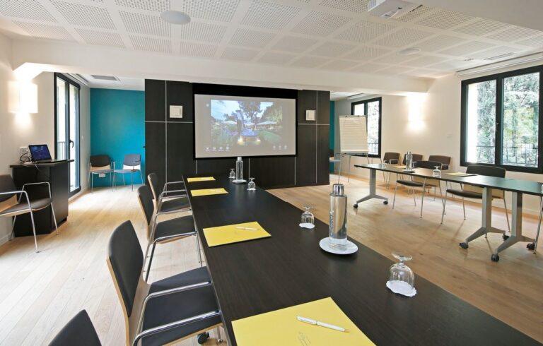 hotel-pigonnet-1lieu1salle-conventions-salle.jpg