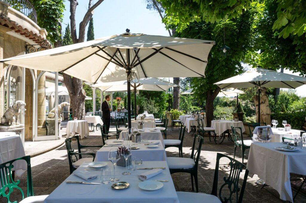 hotel-pigonnet-1lieu1salle-evenvement-terrasse.jpg