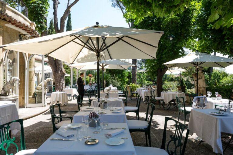 hotel-pigonnet-1lieu1salle-evenvement-terrasse.jpg