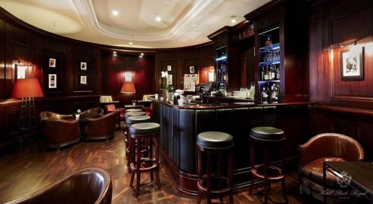 hotel-pont-royal-1lieu1salle-hotel-restaurant-bar.jpg