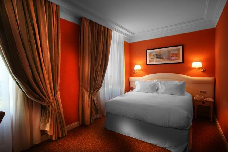 hotel-princesse-flore-1lieu1salle-hotel-restaurant-chambre.jpg