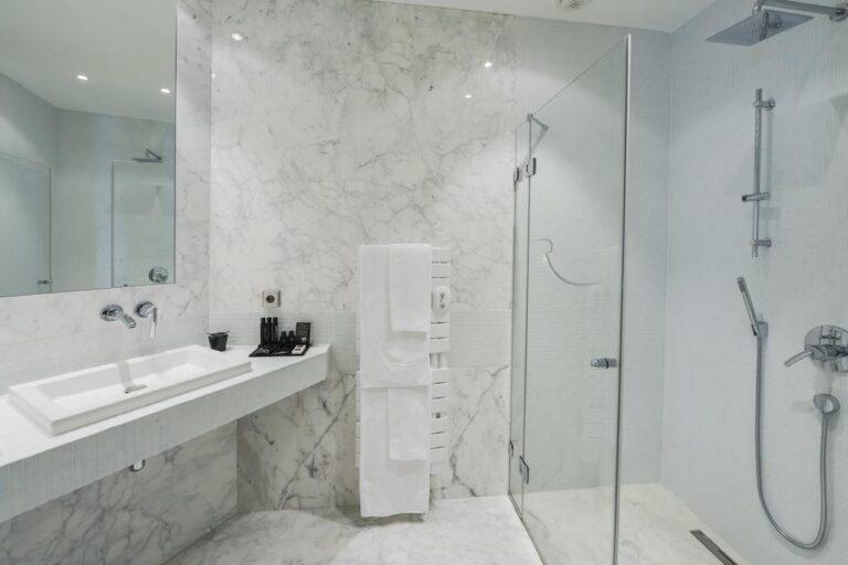 hotel-regent-petite-france-1lieu1salle-salle-de-bain.jpg