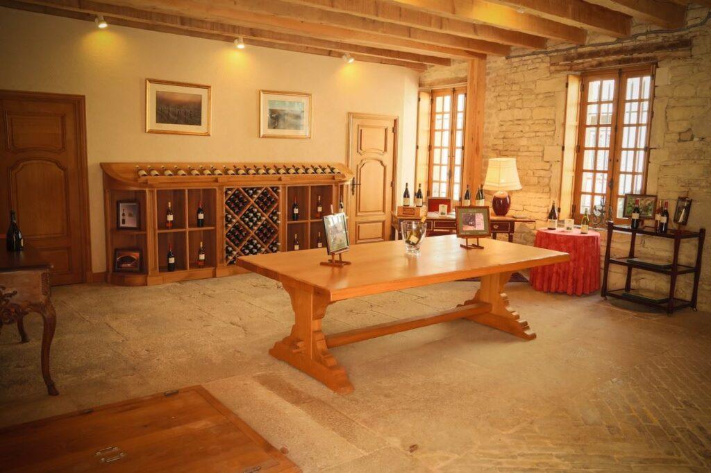 hotel-regnard-1lieu1salle-salon2.jpg