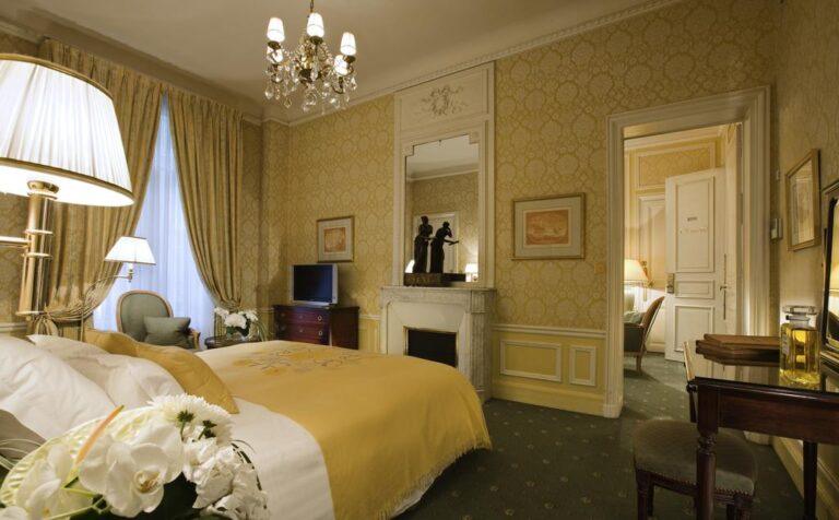 hotel-westminster-1lieu1salle-restaurant-hotel-chambres.jpg