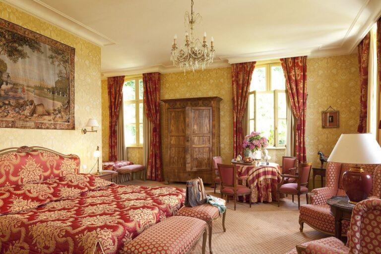 la-chartreuse-du-val-saint-esprit-1lieu1salle-hotel-restaurant-chambre.jpg