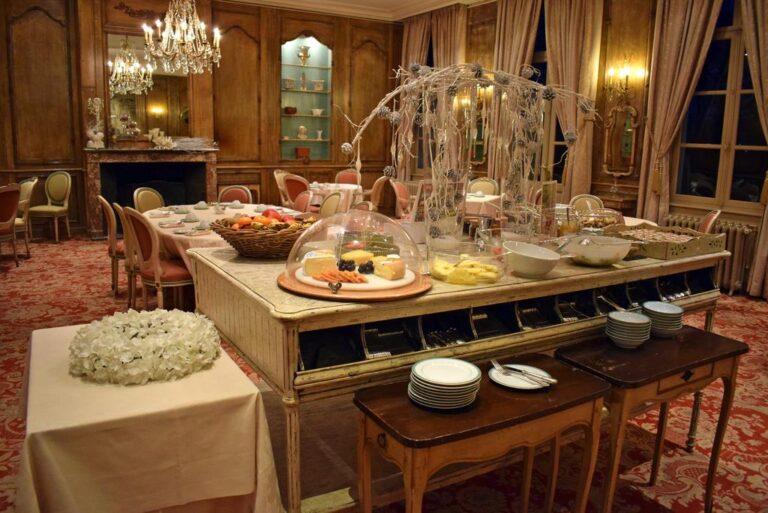 la-chartreuse-du-val-saint-esprit-1lieu1salle-hotel-restaurant-interieur.jpg