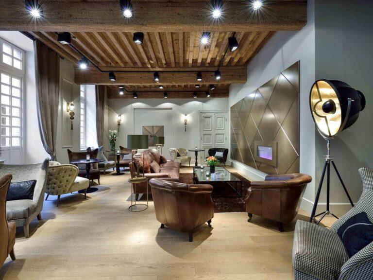 la-cour-des-consuls-hotel-et-spa-1lieu1salle-salon.jpg
