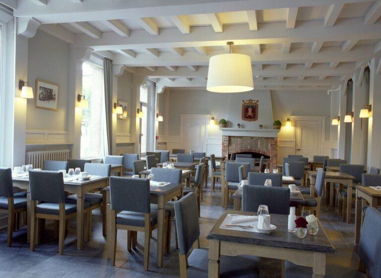 la-licorne-hotel-restaurant-1lieu1salle-reunion-convention-salle-seminaire.jpg