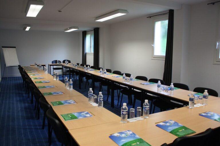 latitude-ouest-1lieu1salle-seminaire-restaurant-hotel-meeting.jpg