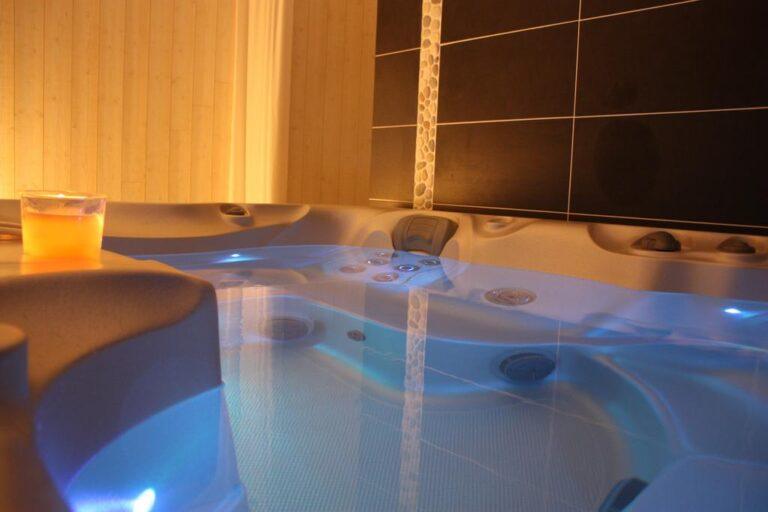 latitude-ouest-1lieu1salle-spa.jpg
