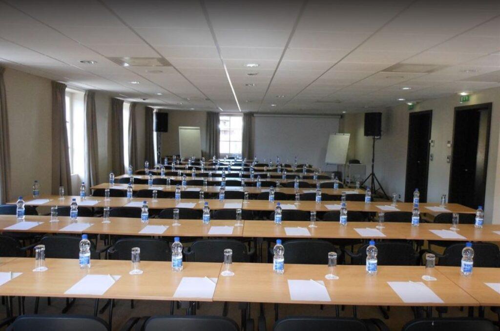 le-grand-hotel-du-hohwald-by-popinns-1lieu1salle-salle-de-seminaire.jpg