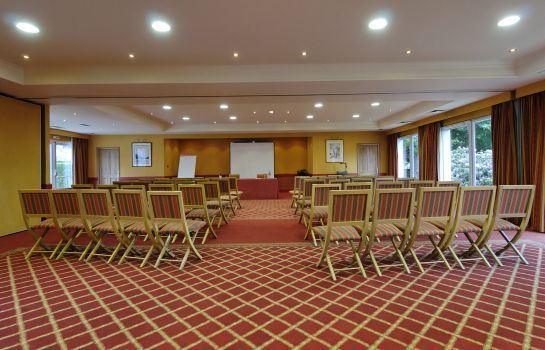 le-grand-hotel-et-spa-1lieu1salle-meeting.jpg