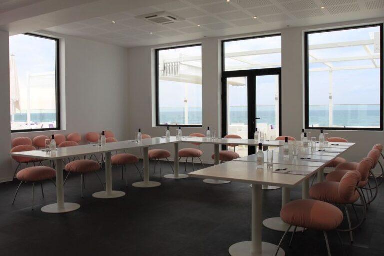 le-grand-hotel-de-la-plage-1lieu1salle-restaurant-salle-de-seminaire.jpg