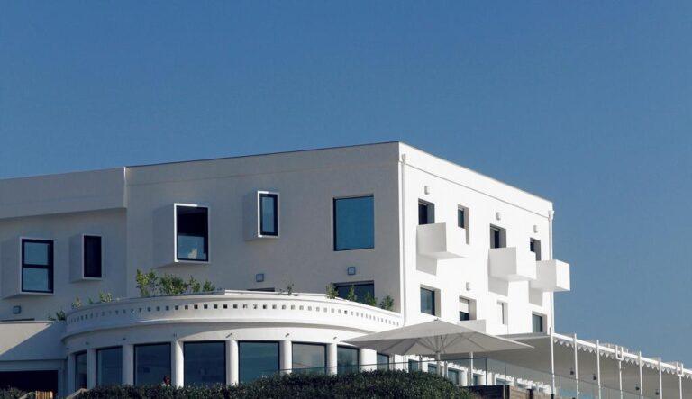 le-grand-hotel-de-la-plage-1lieu1salle-restaurant-seminaire-facade.jpg