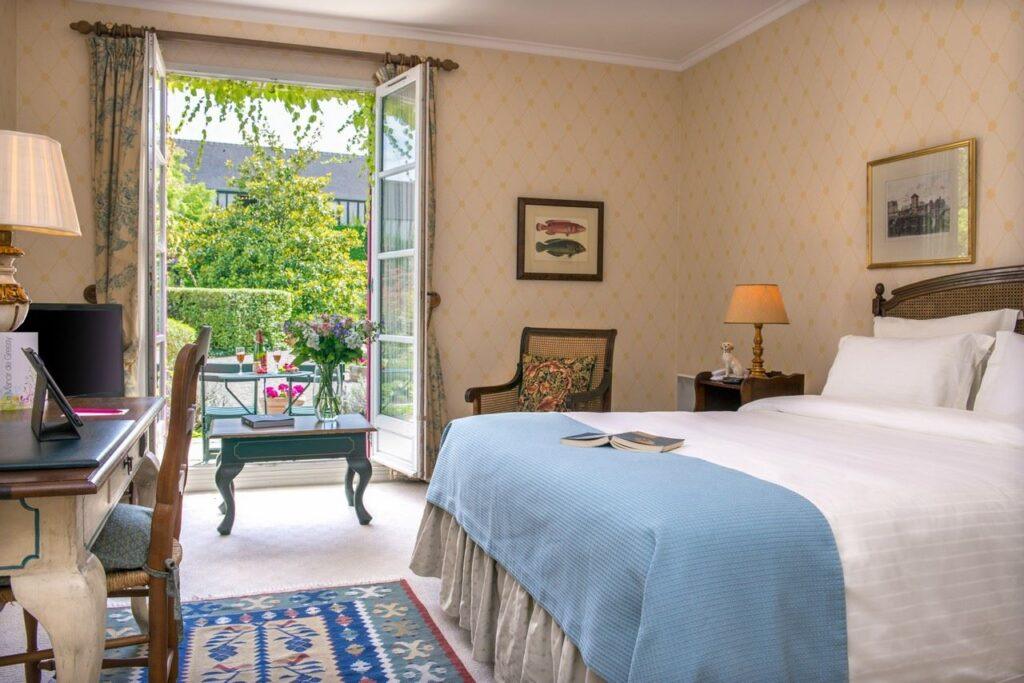le-manoir-de-gressy-1lieu1salle-chambre.jpg