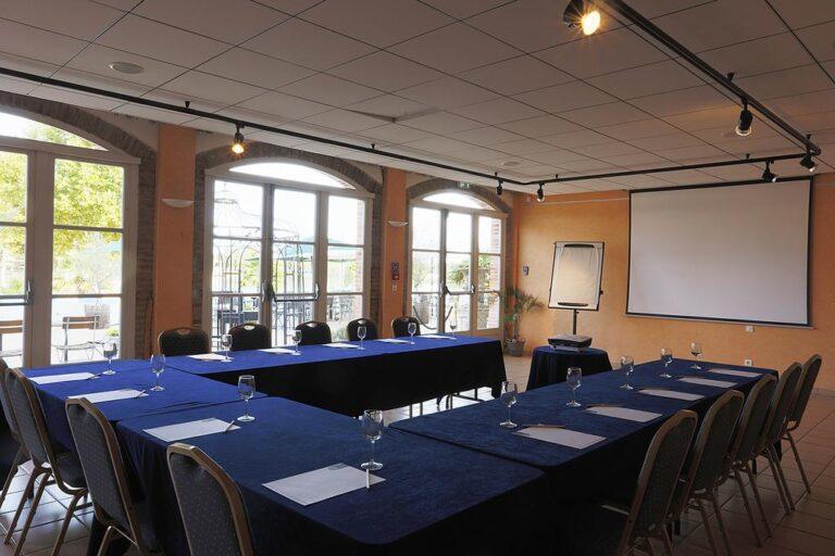 le-moulin-de-moissac-1lieu1salle-hotel-restaurant-conferences.jpg