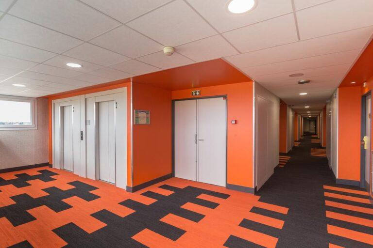 le-paddock-1lieu1salle-couloirs.jpg