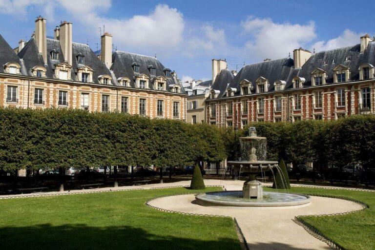 le-pavillon-de-la-reine-1lieu1salle-hotel-restaurant-evenement-jardin.jpg