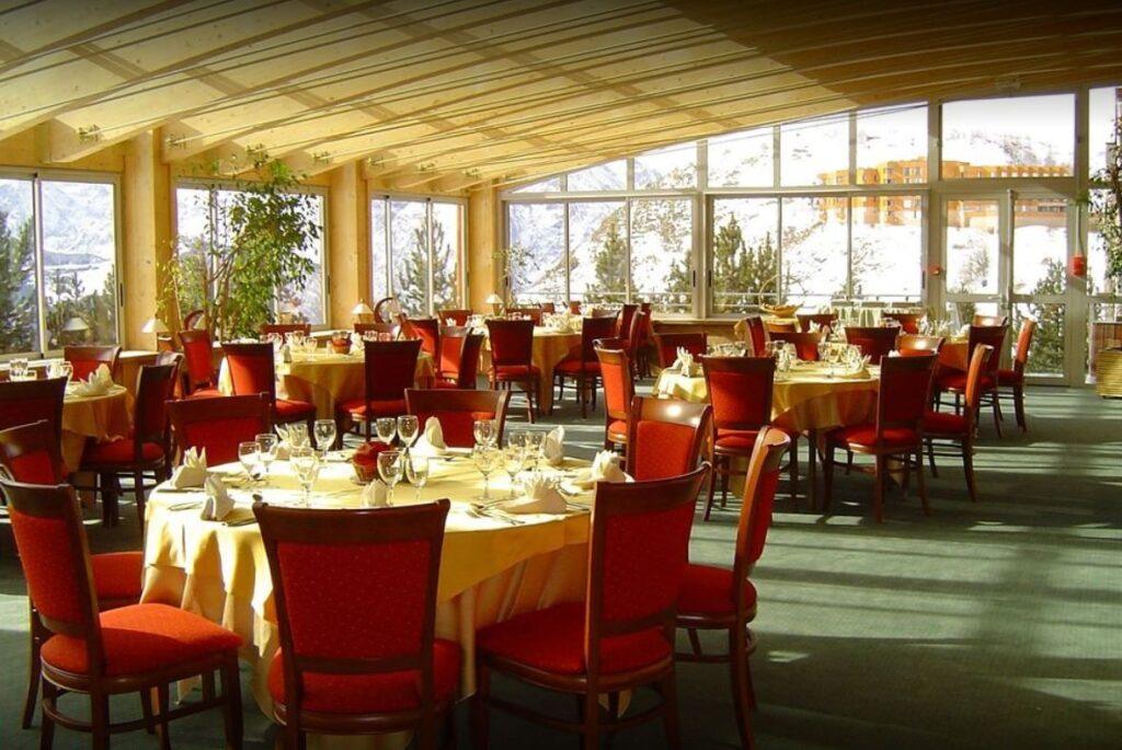 le-pic-blanc-olevene-restaurant-hotel-seminaires-booking-salle-meeting.jpg