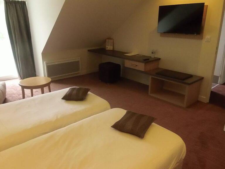 le-rive-gauche-1lieu1salle-hotel-restaurant-chambre.jpg