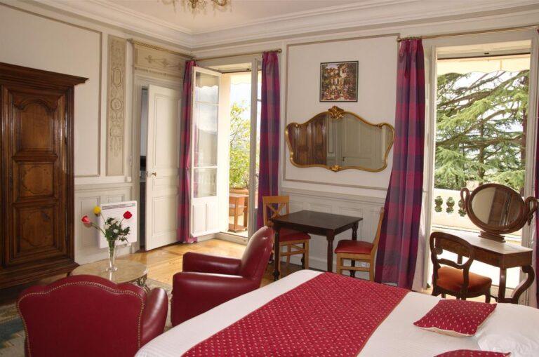 lemanoir-1lieu1salle-chambre.jpg