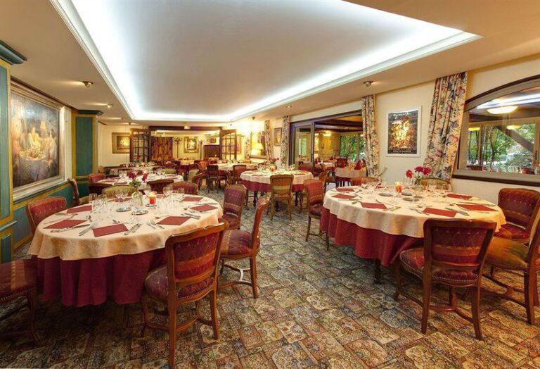 lemanoir-1lieu1salle-restaurant.jpg