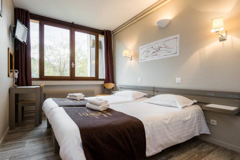 les-balcons-du-lac-d-annecy-1lieu1salle-chambre.jpg