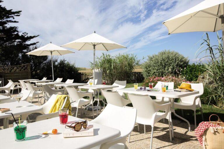 les-grands-espaces-1lieu1salle-terrasse.jpg