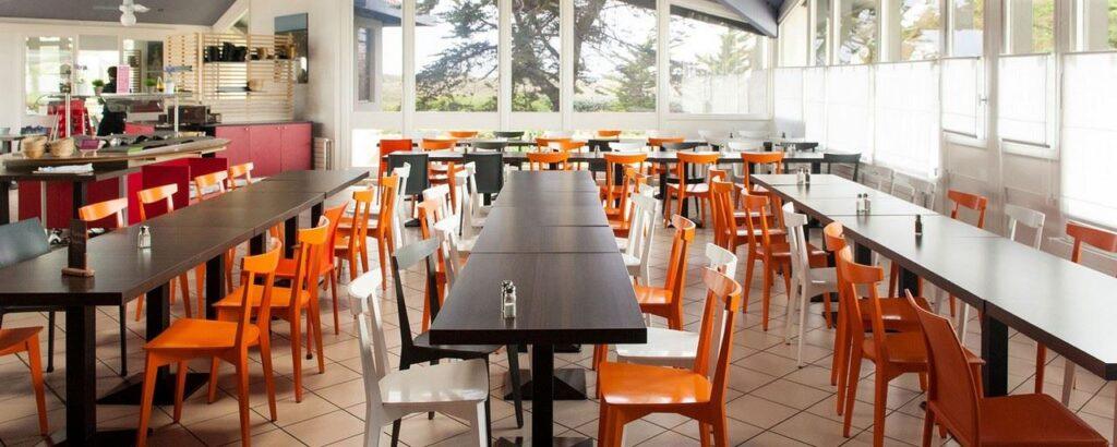 les-grands-espaces-olevene-1lieu1salle-reunions.jpg