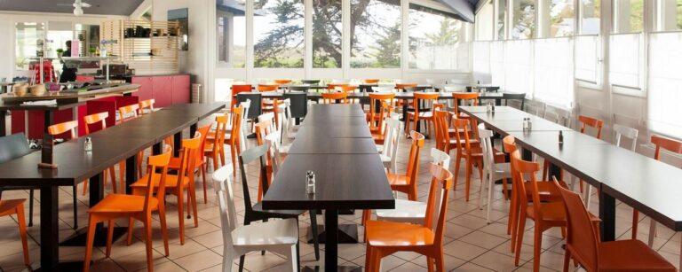 les-grands-espaces-olevene-1lieu1salle-reunions.jpg