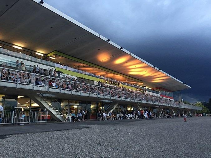 les-hippodromes-de-lyon-1lieu1salle-meeting.jpg