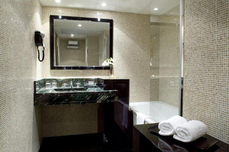 les-jardins-du-marais-1lieu1salle-hotel-restaurant-events.jpg