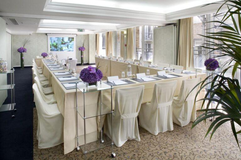 les-jardins-du-marais-1lieu1salle-hotel-restaurant-location.jpg