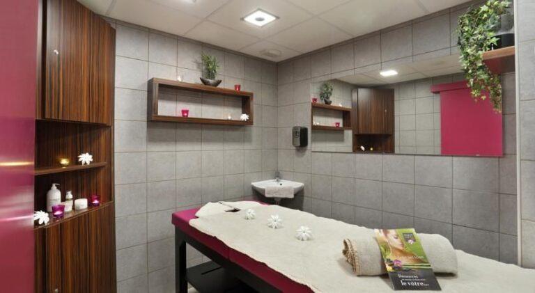 les-thermes-de-l-avenue-hotel-restaurant-1lieu1salle-convention-detente.jpg
