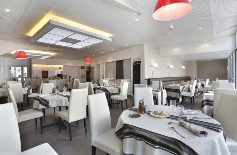 les-thermes-de-l-avenue-hotel-restaurant-1lieu1salle-meeting.jpg