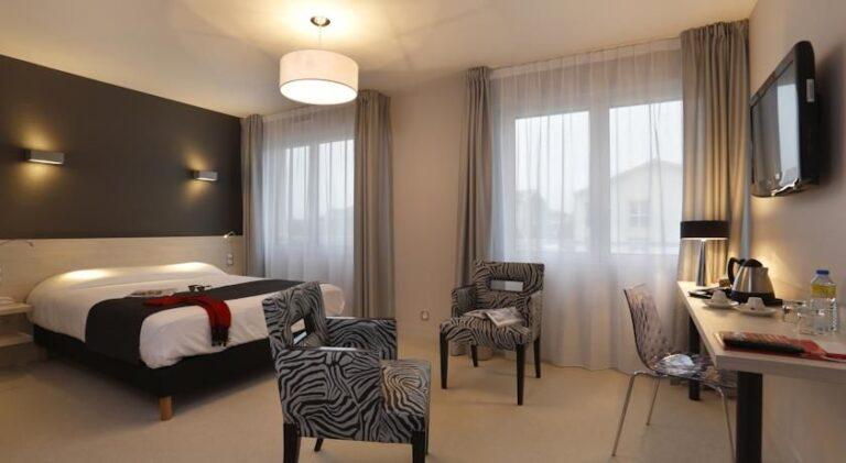 les-thermes-de-l-avenue-hotel-restaurant-1lieu1salle-seminaire-chambre.jpg