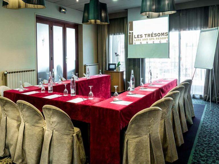 les-tresoms-lake-and-spa-resort-1lieu1salle-reunion.jpg