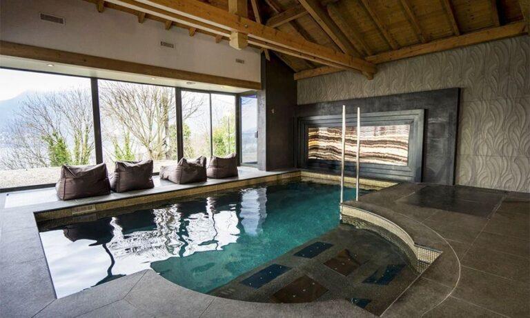 les-tresoms-lake-spa-resort-1lieu1salle-meeting-piscine.jpg