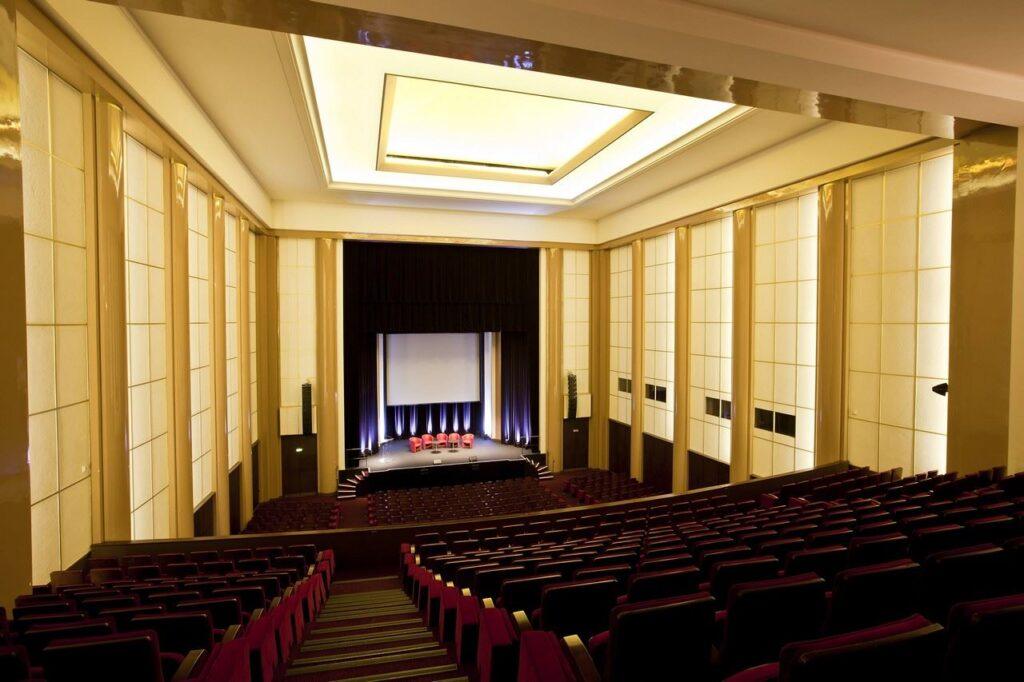 maison-chimie-1lieu1salle-salle-conference.jpg