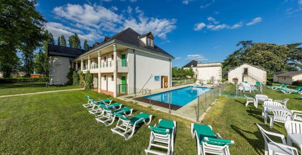 manoir-de-beauvoir-1lieu1salle-piscine.jpg