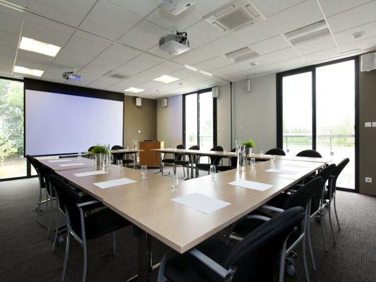 meeting-business-center-1lieu1salle-evenement.jpg