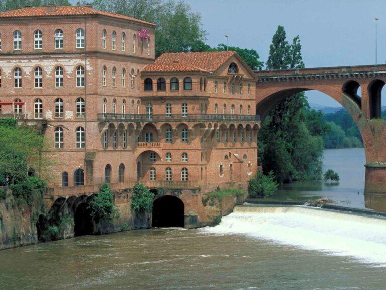 mercure-albi-bastides-1lieu1salle-hotel-exterieur.jpg