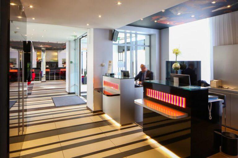 mercure-angouleme-hotel-de-france-hotel-1lieu1salle-restaurant-accueil.jpg