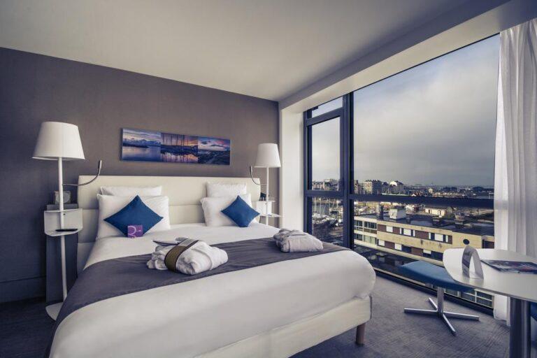 mercure-cherbourg-centre-port-1lieu1salle-hotel-restaurant-conference-chambre.jpg