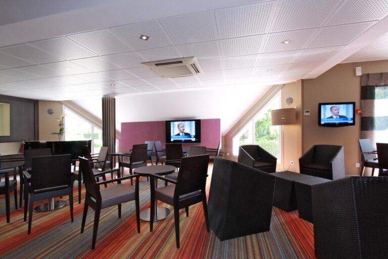 mercure-hexagone-luxeuil-1lieu1salle-conference2.jpg